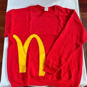 Gildan Heavy Blend Red Sweatshirt